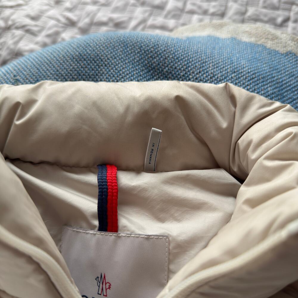 Size 2 - Moncler Men's Barrot Down Hooded Quilted Jacket - Picture 9 of 9